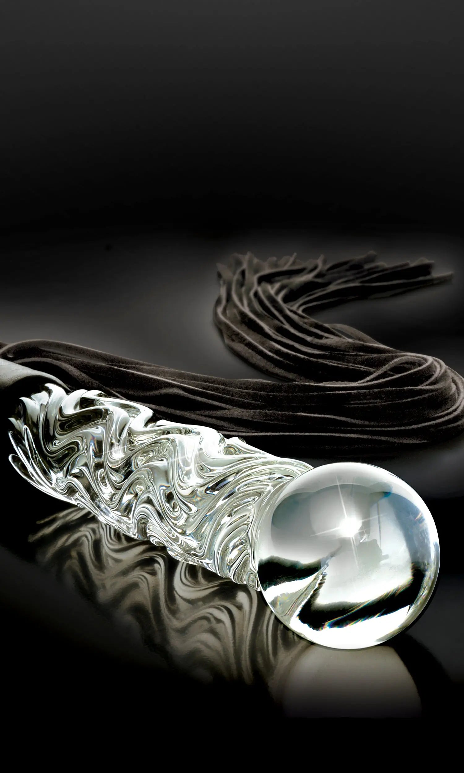 Icicle No. 38 ornament, clear with black strands and reflective chrome tip